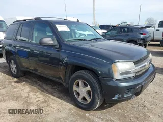 2006 Chevrolet TrailBlazer LS with VIN 1GNDT13S462136731, listed as a IAAI auction lot 41834557 with 217,409 mi miles. Bid and sale history available at carsss.com. Image 1.