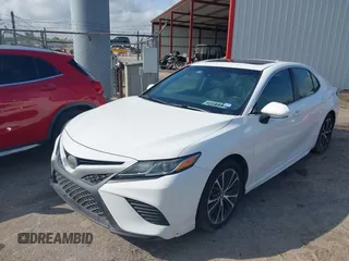 2018 Toyota Camry LE z VIN 4T1B11HK5JU623766, wystawiony jako IAAI lot #41997511 z przebiegiem 146 569 mil mil oraz . Historia ofert i sprzedaży dostępna na DreamBid. Obrazek 2.