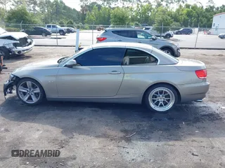 2008 BMW 3 Series 335i z VIN WBAWL73588PX53776, wystawiony jako IAAI lot #42653626 z przebiegiem 128 482 mil mil oraz . Historia ofert i sprzedaży dostępna na DreamBid. Obrazek 14.