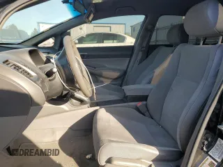2008 Honda Civic LX z VIN 2HGFA16528H321661, wystawiony jako Copart lot #60185335 z przebiegiem 189 287 mil mil oraz Czysty tytuł • Clean title. Historia ofert i sprzedaży dostępna na DreamBid. Obrazek 8.