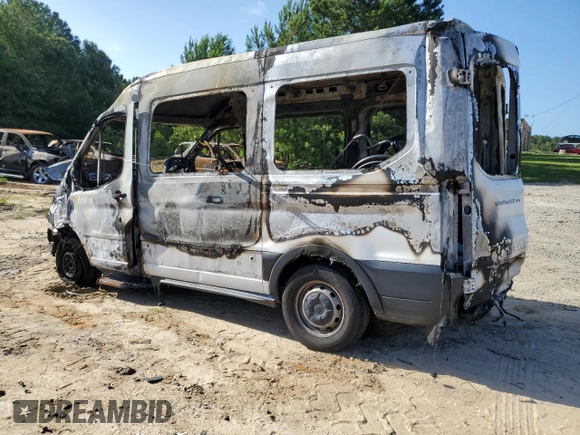 2015 Ford Transit with VIN 1FTNE1CM9FKB05709, listed as a Copart auction lot 59449354 with Not Provided miles and Salvage Title. Bid and sale history available at DreamBid. Image 2.