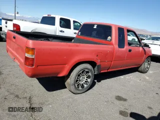 1990 Toyota Pickup with VIN JT4VN93D7L5015418, listed as a Copart auction lot 48615895 with 184,782 mi miles and Clean title. Bid and sale history available at DreamBid. Image 3.