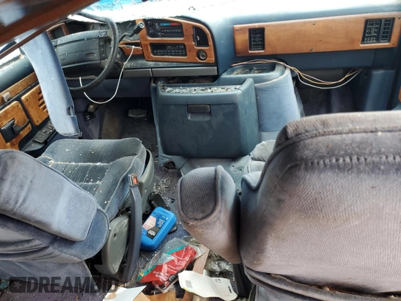 1994 Ford Econoline Cargo with VIN 1FDEE14N5RHA67982, listed as a Copart auction lot 61125245 with Not provided miles and Clean title. Bid and sale history available at DreamBid. Image 8.