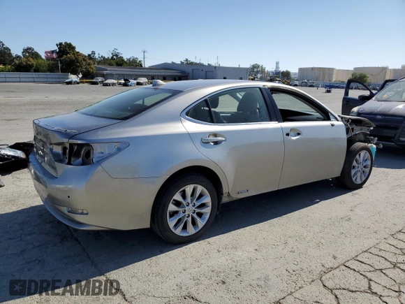 2015 Lexus ES 300h with VIN JTHBW1GG1F2083403, listed as a Copart auction lot 62419385 with 126,908 mi miles and Salvage title. Bid and sale history available at DreamBid. Image 3.