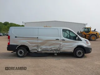2020 Ford Transit Cargo с VIN 1FTYE1Y86LKB01668, выставлен на аукционе IAAI как лот 42350796 с пробегом 100 606 миль миль и . История ставок и продаж доступна на DreamBid. Изображение 13.
