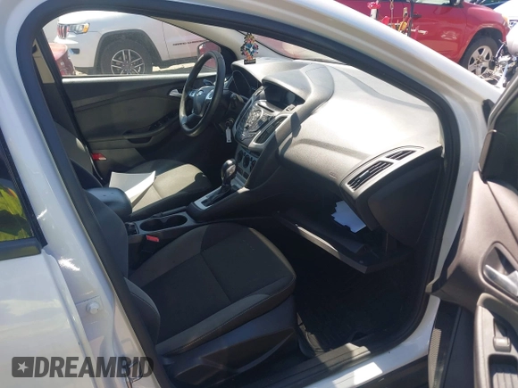2014 Ford Focus SE with VIN 1FADP3K25EL296593, listed as a IAAI auction lot 42056203 with 116,766 mi miles. Bid and sale history available at carsss.com. Image 5.