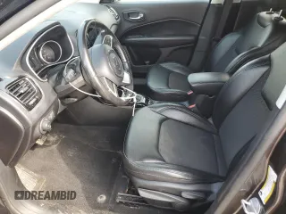 2020 Jeep Compass Latitude с VIN 3C4NJDBBXLT112417, выставлен на аукционе Copart как лот 62770825 с пробегом 56 470 миль миль и Списание • Salvage title. История ставок и продаж доступна на DreamBid. Изображение 7.