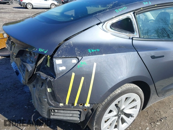 2022 Tesla Model 3 Long Range with VIN 5YJ3E1EB0NF365284, listed as a IAAI auction lot 41899706 with 36,463 mi miles and . Bid and sale history available at DreamBid. Image 20.