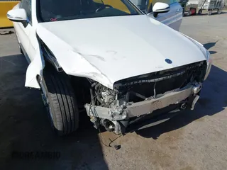 2018 Mercedes-Benz C 300 z VIN WDDWK4JB4JF617935, wystawiony jako IAAI lot #42338904 z przebiegiem 86 273 mil mil oraz . Historia ofert i sprzedaży dostępna na DreamBid. Obrazek 6.