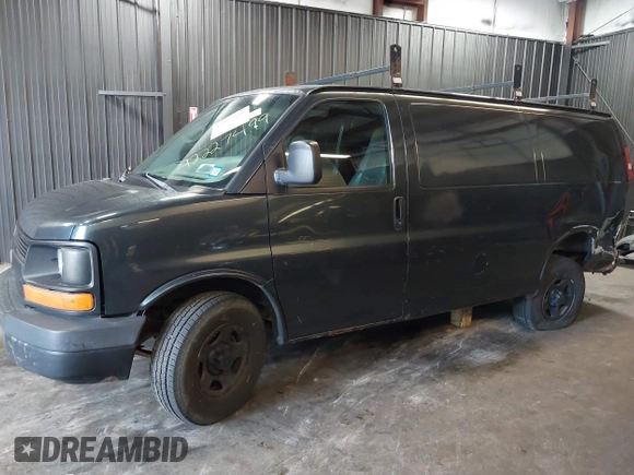 2004 Chevrolet Express Cargo z VIN 1GCFG15X241176422, wystawiony jako IAAI lot #42227499 z przebiegiem 270 000 mil mil oraz . Historia ofert i sprzedaży dostępna na DreamBid. Obrazek 18.