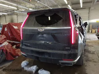 2022 Cadillac Escalade Luxury with VIN 1GYS4AKL7NR103682, listed as a IAAI auction lot 41325984 with 38,705 mi miles. Bid and sale history available at carsss.com. Image 17.