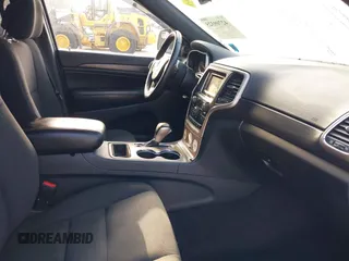 2016 Jeep Grand Cherokee Laredo with VIN 1C4RJFAG0GC324917, listed as a IAAI auction lot 42709325 with 271,953 mi miles and . Bid and sale history available at DreamBid. Image 5.