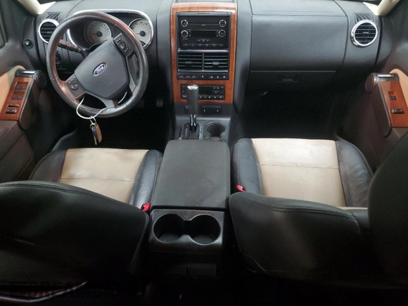 2008 Ford Explorer Eddie Bauer with VIN 1FMEU74E28UB33089, listed as a Copart auction lot 57020915 with 160,445 mi miles and Clean title. Bid and sale history available at DreamBid. Image 8.