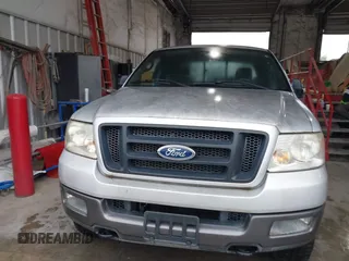 2004 Ford F-150 XLT z VIN 1FTPX14514NC14459, wystawiony jako IAAI lot #42361044 z przebiegiem 103 275 mil mil oraz . Historia ofert i sprzedaży dostępna na DreamBid. Obrazek 6.
