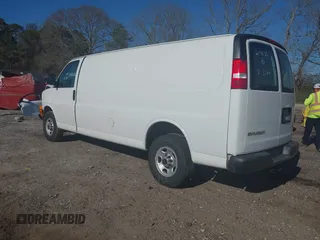 2021 GMC Savana Cargo Van with VIN 1GTW7BF77M1163122, listed as a IAAI auction lot 41716607 with 90,950 mi miles. Bid and sale history available at carsss.com. Image 3.