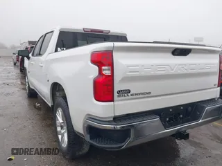 2019 Chevrolet Silverado 1500 LT with VIN 3GCUWCED5KG204899, listed as a IAAI auction lot 41435580 with 50,011 mi miles and . Bid and sale history available at DreamBid. Image 3.