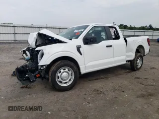 2024 Ford F-150 XL z VIN 1FTEX1KP3RKE81509, wystawiony jako Copart lot #57208125 z przebiegiem Nie podano mil oraz Szkoda całkowita • Salvage title. Historia ofert i sprzedaży dostępna na DreamBid. Obrazek 1.