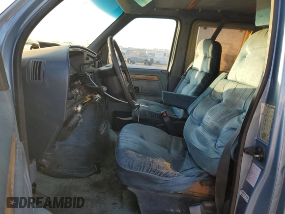 1993 Ford Econoline Cargo with VIN 1FDEE14HXPHA70531, listed as a Copart auction lot 89220235 with 202,718 mi miles and Salvage Title. Bid and sale history available at DreamBid. Image 7.