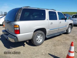 2005 GMC Yukon XL SLT with VIN 1GKFK16Z75J185959, listed as a IAAI auction lot 41679673 with 275,667 mi miles. Bid and sale history available at carsss.com. Image 4.