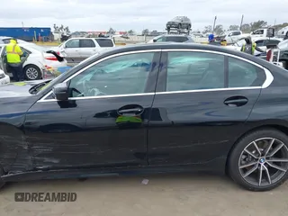 2020 BMW 3 Series 330i with VIN 3MW5R1J05L8B30265, listed as a IAAI auction lot 42053848 with 32,403 mi miles and . Bid and sale history available at DreamBid. Image 14.