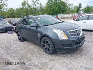 2010 Cadillac SRX Luxury Collection z VIN 3GYFNDEY3AS595450, wystawiony jako IAAI lot #42214298 z przebiegiem 153 171 mil mil oraz . Historia ofert i sprzedaży dostępna na DreamBid. Obrazek 1.