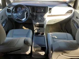 2017 Toyota Sienna XLE Auto Access Seat with VIN 5TDYZ3DC4HS805975, listed as a Copart auction lot 52380405 with 138,276 mi miles and Salvage Title. Bid and sale history available at DreamBid. Image 8.