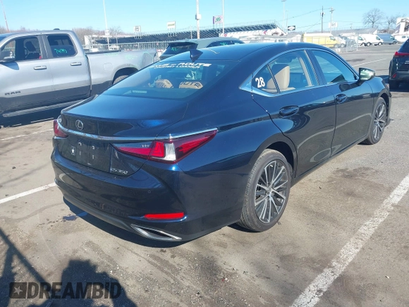 2024 Lexus ES with VIN 58ADZ1B16RU170845, listed as a IAAI auction lot 41897165 with 11,704 mi miles. Bid and sale history available at carsss.com. Image 4.
