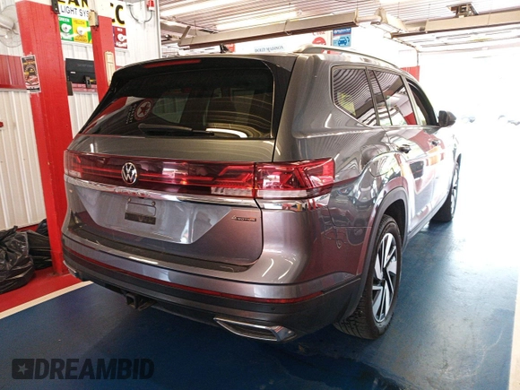 2024 Volkswagen Atlas SE с VIN 1V2HR2CA1RC556840, выставлен на аукционе IAAI как лот 42786516 с пробегом 24 384 миль миль и . История ставок и продаж доступна на DreamBid. Изображение 13.