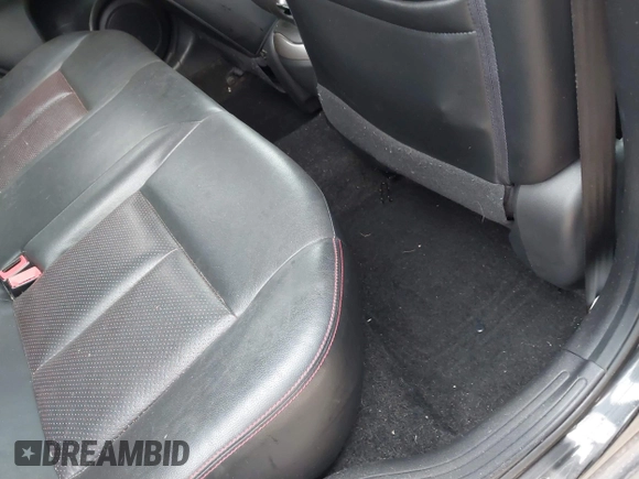 2015 Nissan Juke SV with VIN JN8AF5MR7FT502217, listed as a IAAI auction lot 41748106 with 97,200 mi miles. Bid and sale history available at carsss.com. Image 8.