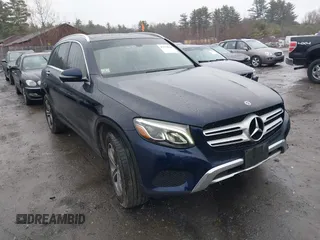 2019 Mercedes-Benz GLC 300 z VIN WDC0G4KB6KF667330, wystawiony jako IAAI lot #41963856 z przebiegiem 96 865 mil mil oraz . Historia ofert i sprzedaży dostępna na DreamBid. Obrazek 1.