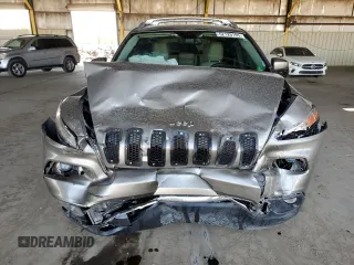 2017 Jeep Cherokee Limited с VIN 1C4PJMDS9HW524979, выставлен на аукционе Copart как лот 52120195 с пробегом 86 625 миль миль и Списание • Salvage title. История ставок и продаж доступна на DreamBid. Изображение 5.
