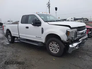 2018 Ford F-350 with VIN 1FT7X3BT4JEB83068, listed as a IAAI auction lot 41337896 with 200,841 mi miles and . Bid and sale history available at DreamBid. Image 1.
