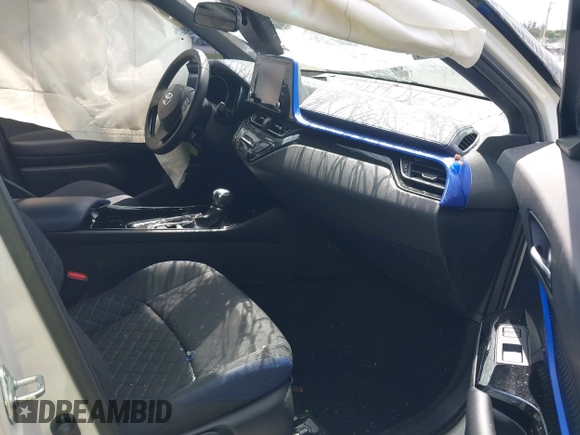2020 Toyota C-HR LE z VIN NMTKHMBX7LR109784, wystawiony jako IAAI lot #41800460 z przebiegiem 30 514 mil mil oraz . Historia ofert i sprzedaży dostępna na DreamBid. Obrazek 5.