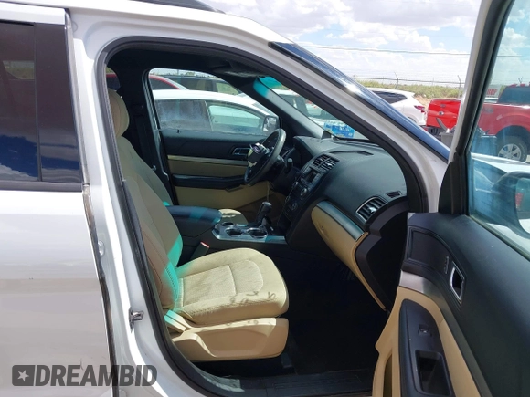 2016 Ford Explorer z VIN 1FM5K7BH7GGB41396, wystawiony jako IAAI lot #42210413 z przebiegiem 94 457 mil mil oraz . Historia ofert i sprzedaży dostępna na DreamBid. Obrazek 5.