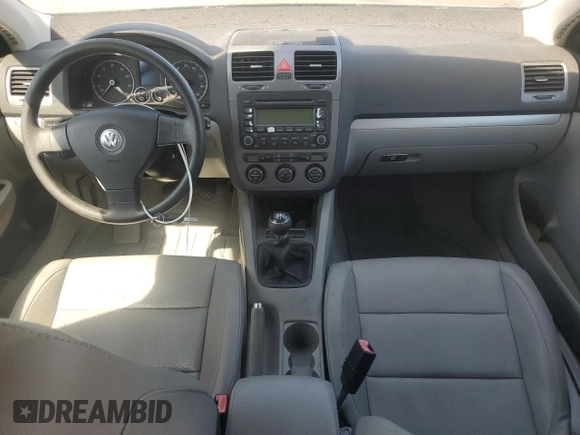 2005 Volkswagen Jetta 2.5L z VIN 3VWRG71K95M619046, wystawiony jako Copart lot #63351685 z przebiegiem 95 052 mil mil oraz Czysty tytuł • Clean title. Historia ofert i sprzedaży dostępna na DreamBid. Obrazek 8.
