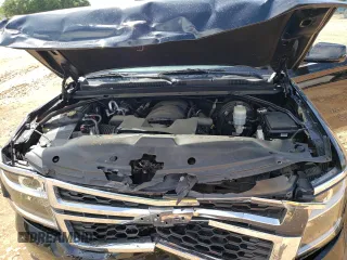 2019 Chevrolet Tahoe LS z VIN 1GNSKAKC8KR399407, wystawiony jako Copart lot #55696355 z przebiegiem 83 903 mil mil oraz Szkoda całkowita • Salvage title. Historia ofert i sprzedaży dostępna na DreamBid. Obrazek 12.