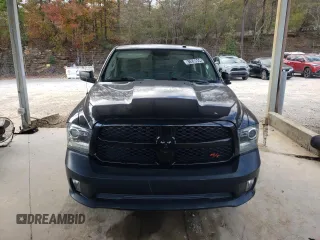 2015 Ram 1500 Tradesman z VIN 3C6JR6AT9FG517217, wystawiony jako Copart lot #81830944 z przebiegiem 112 380 mil mil oraz Czysty tytuł • Clean title. Historia ofert i sprzedaży dostępna na DreamBid. Obrazek 5.