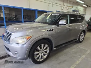 2013 Infiniti QX56 z VIN JN8AZ2NE3D9041271, wystawiony jako Copart lot #59815575 z przebiegiem 147 556 mil mil oraz Czysty tytuł • Clean title. Historia ofert i sprzedaży dostępna na DreamBid. Obrazek 1.