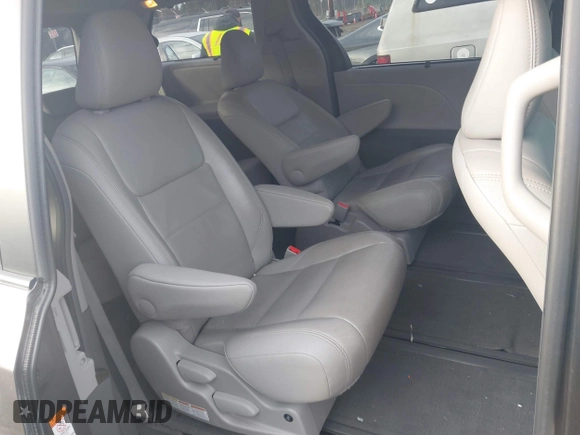 2017 Toyota Sienna XLE with VIN 5TDDZ3DC4HS160419, listed as a IAAI auction lot 41633767 with 84,888 mi miles and . Bid and sale history available at DreamBid. Image 8.