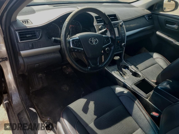 2015 Toyota Camry XLE with VIN 4T1BF1FK9FU921460, listed as a Copart auction lot 54565755 with 291,530 mi miles and Clean Title. Bid and sale history available at carsss.com. Image 8.