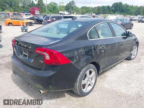 2012 Volvo S60 T5 z VIN YV1622FS4C2115292, wystawiony jako IAAI lot #42376945 z przebiegiem 158 047 mil mil oraz . Historia ofert i sprzedaży dostępna na DreamBid. Obrazek 4.