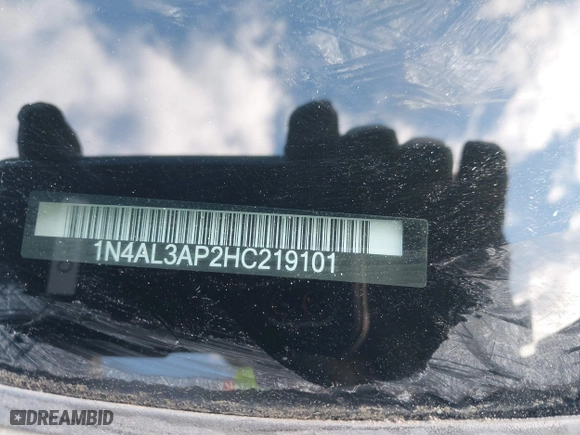 2017 Nissan Altima 2.5 SV with VIN 1N4AL3AP2HC219101, listed as a IAAI auction lot 41313212 with 98,092 mi miles. Bid and sale history available at carsss.com. Image 9.