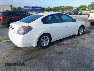 2007 Nissan Altima 2.5 S with VIN 1N4AL21E87C112979, listed as a IAAI auction lot 41929146 with 110,775 mi miles. Bid and sale history available at carsss.com. Image 4.