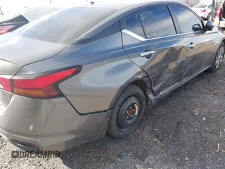 2019 Nissan Altima S with VIN 1N4BL4BV5KN307384, listed as a IAAI auction lot 41734090 with 112,173 mi miles and . Bid and sale history available at carsss.com. Image 6.
