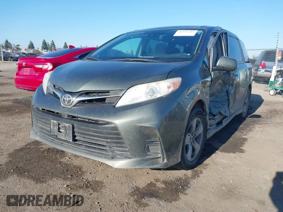 2018 Toyota Sienna LE Auto Access Seat with VIN 5TDKZ3DC5JS932357, listed as a IAAI auction lot 41332285 with 120,559 mi miles. Bid and sale history available at carsss.com. Image 17.