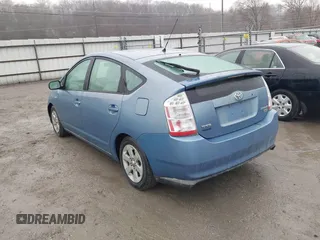 2008 Toyota Prius with VIN JTDKB20U887726550, listed as a IAAI auction lot 41211390 with 205,848 mi miles. Bid and sale history available at carsss.com. Image 3.