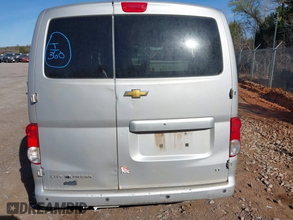 2015 Chevrolet City Express Cargo LT z VIN 3N63M0ZN5FK694828, wystawiony jako IAAI lot #41795345 z przebiegiem 220 533 mil mil oraz . Historia ofert i sprzedaży dostępna na DreamBid. Obrazek 16.