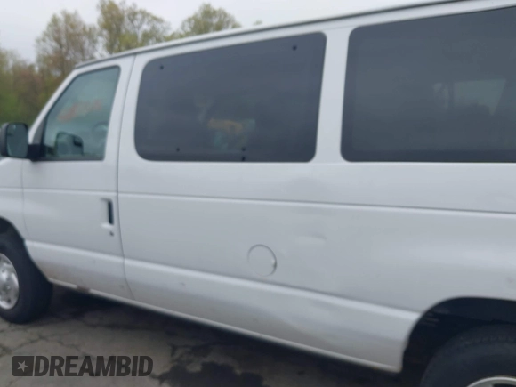 2014 Ford Econoline Passenger XL with VIN 1FBNE3BL4EDA97935, listed as a IAAI auction lot 42187031 with 228,696 mi miles. Bid and sale history available at carsss.com. Image 14.