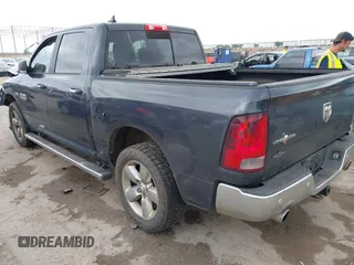 2015 Ram 1500 Big Horn z VIN 1C6RR6LTXFS784956, wystawiony jako IAAI lot #42265974 z przebiegiem 97 839 mil mil oraz . Historia ofert i sprzedaży dostępna na DreamBid. Obrazek 3.