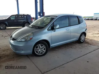 2007 Honda Fit z VIN JHMGD38407S003392, wystawiony jako Copart lot #56591455 z przebiegiem 93 226 mil mil oraz Nie do naprawy • Non repairable. Historia ofert i sprzedaży dostępna na DreamBid. Obrazek 1.